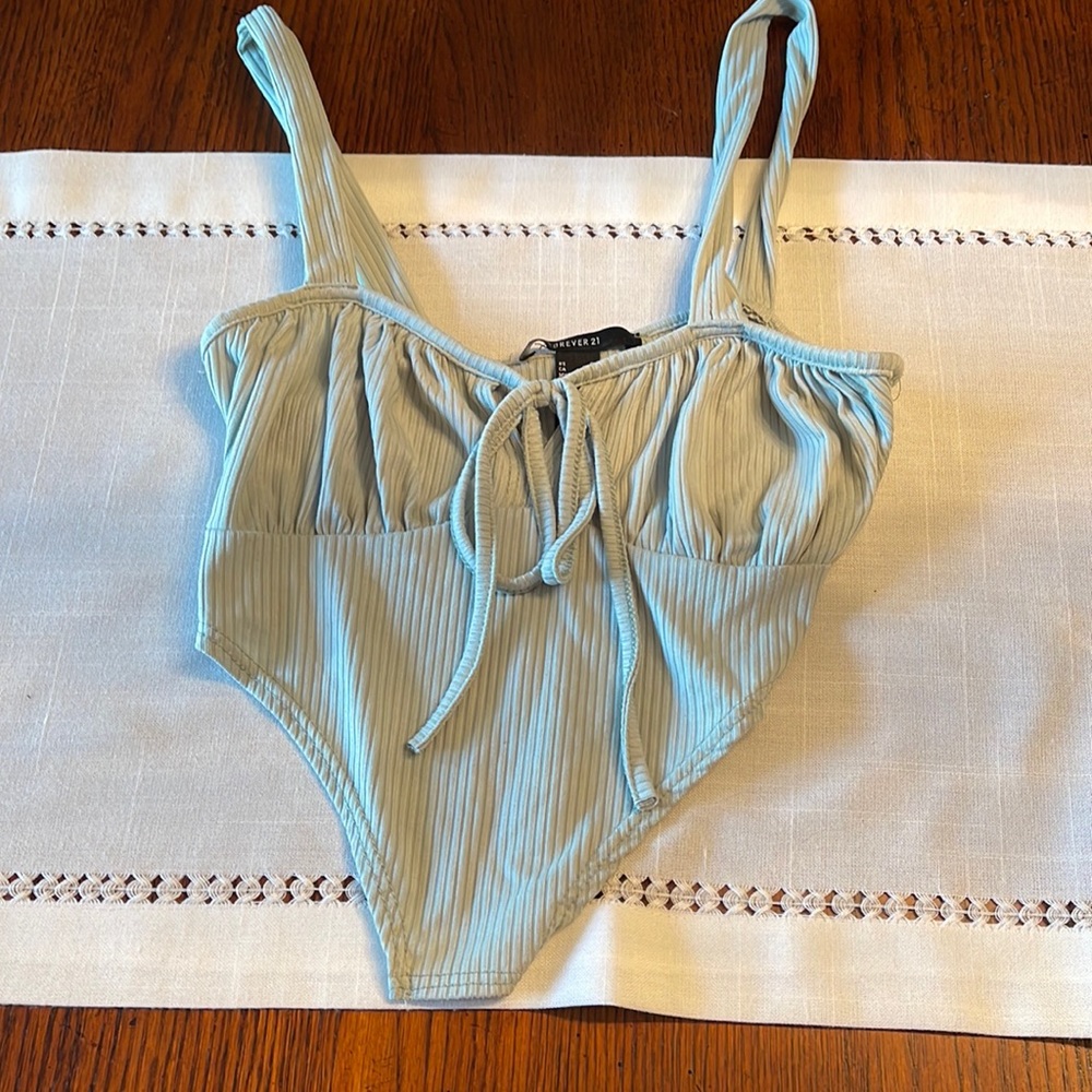 Forever 21 Sage Green Cropped tank- NEVER WORN